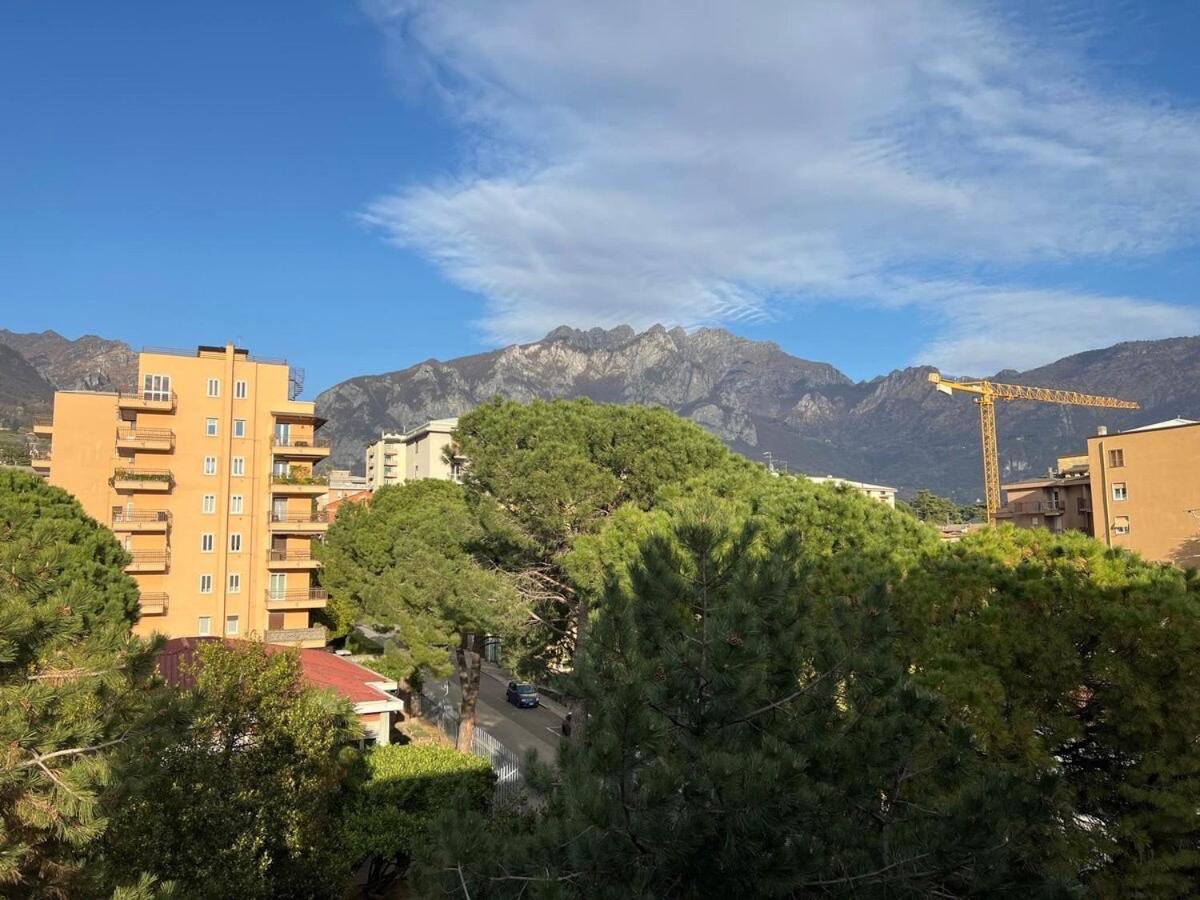 Casa Vacanze Attico Sul Lago Di Lecco, A Due Passi Dal Centro Con Posto Auto Exterior photo